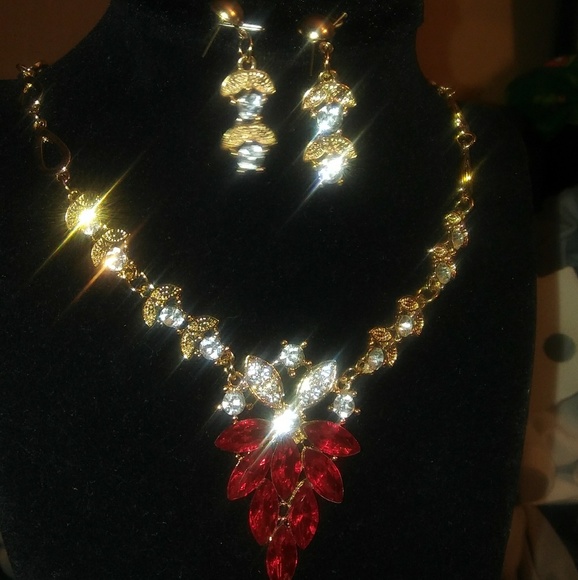 The Red Leaf Bundle - Picture 1 of 8